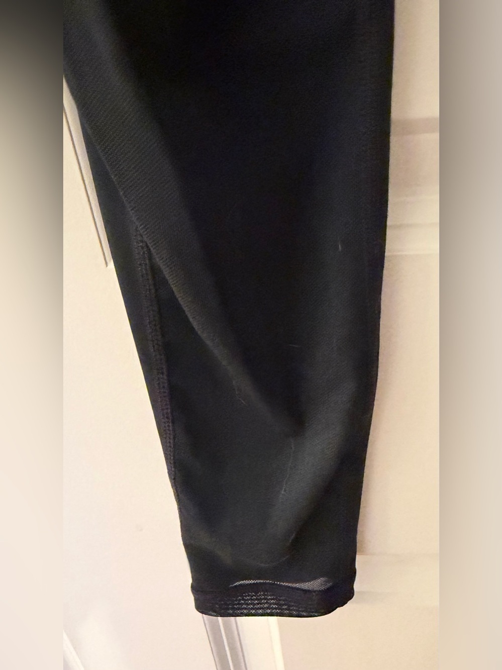 Nike Pro Women’s Dri-Fit Tight in Black, XS - Picture 5 of 7